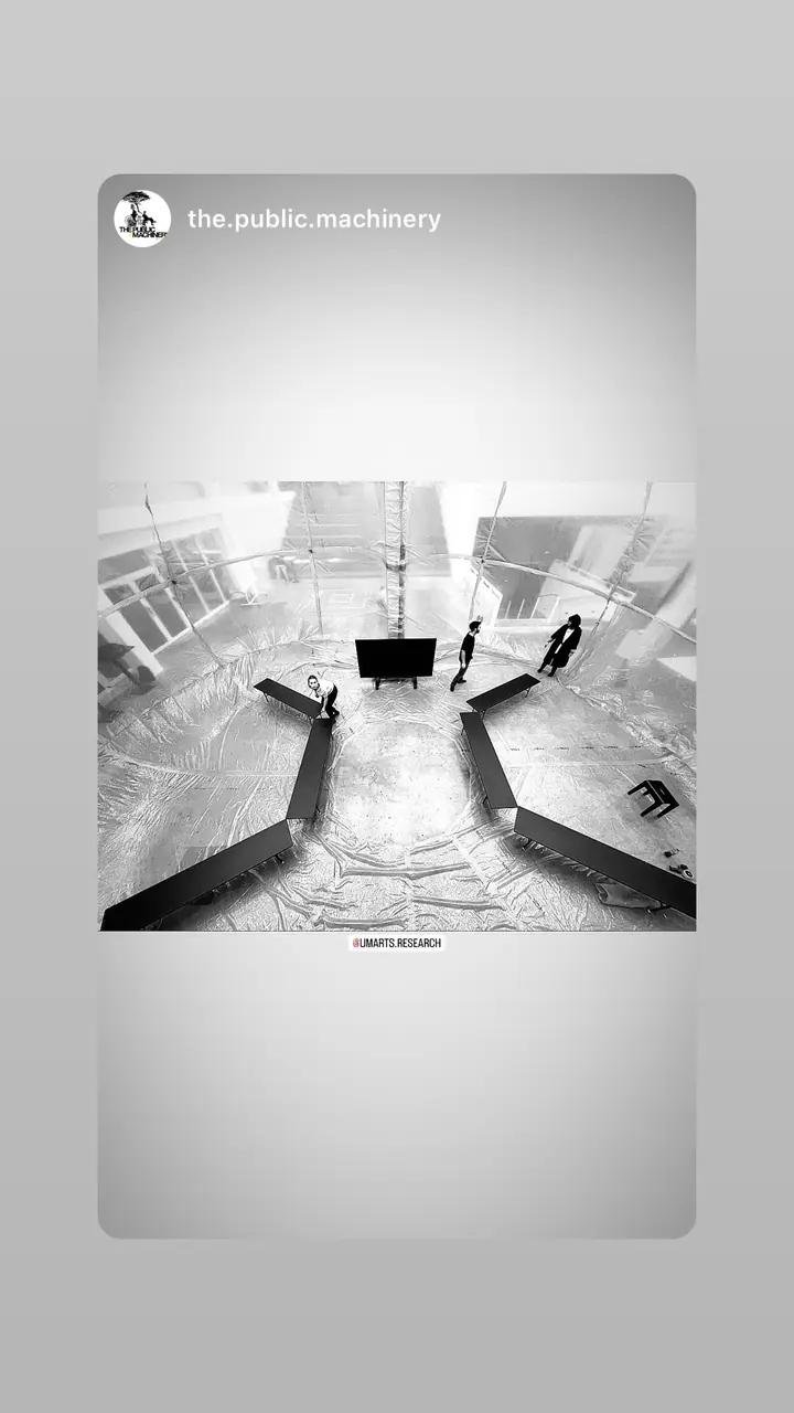 Story by the.public.machinery: black and white view of the dome in the hall